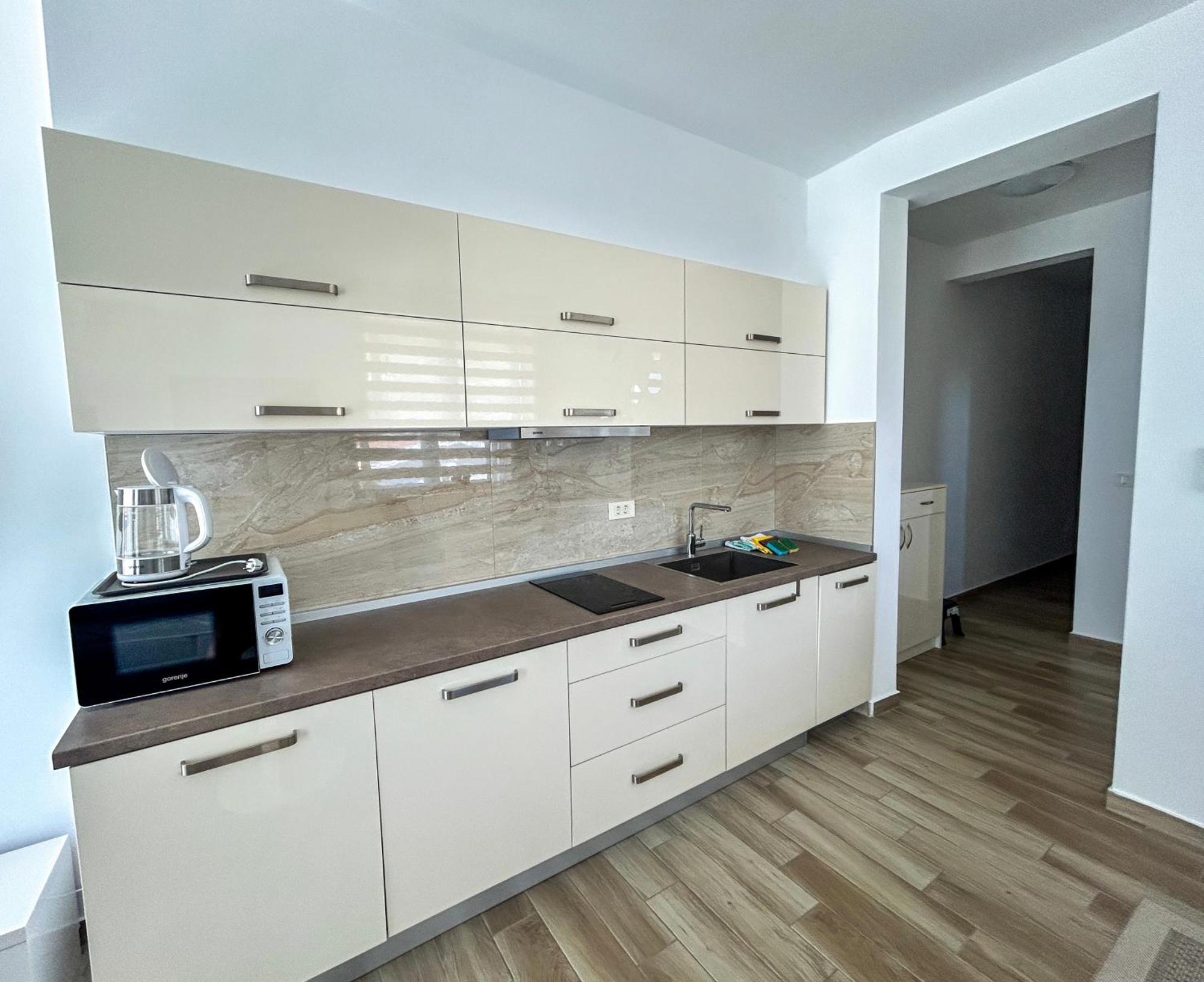 Apartment Flabelline